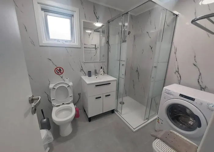 Amazing Two Bedroom *